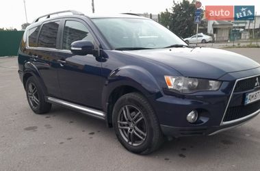 Позашляховик / Кросовер Mitsubishi Outlander 2012 в Житомирі