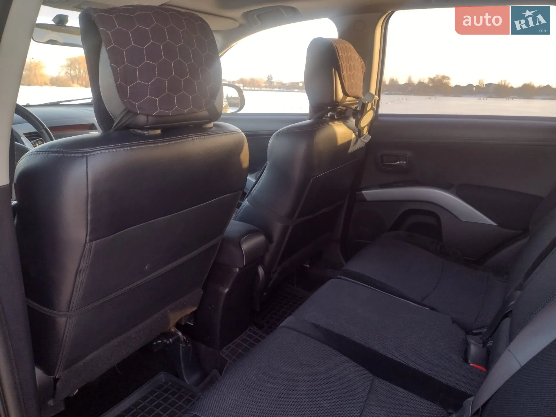 2011 Mitsubishi Outlander - мініатюра 16