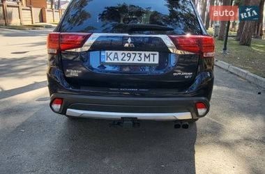Внедорожник / Кроссовер Mitsubishi Outlander 2016 в Чернигове