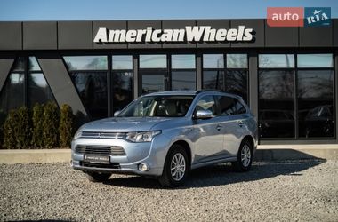 Внедорожник / Кроссовер Mitsubishi Outlander 2013 в Черновцах