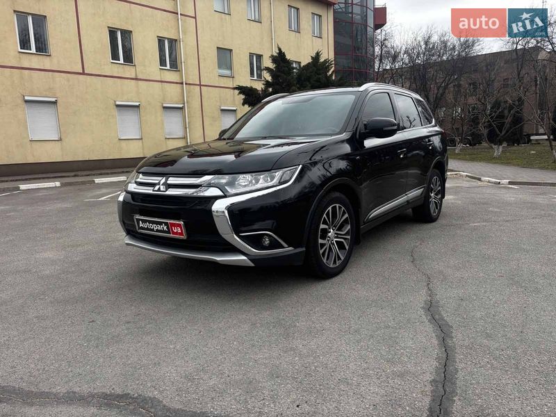 Mitsubishi Outlander 2015