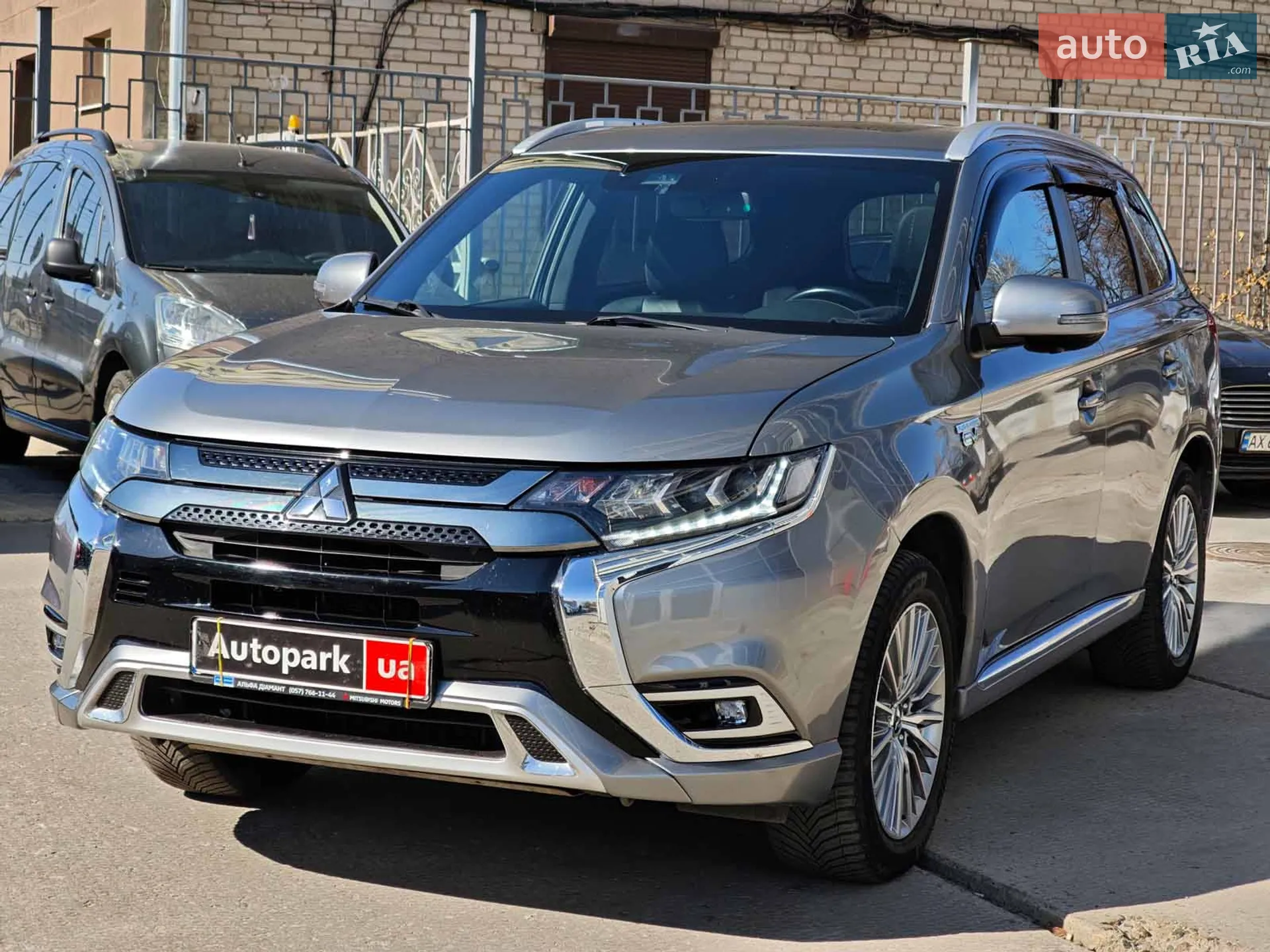 2021 Mitsubishi Outlander - мініатюра 6
