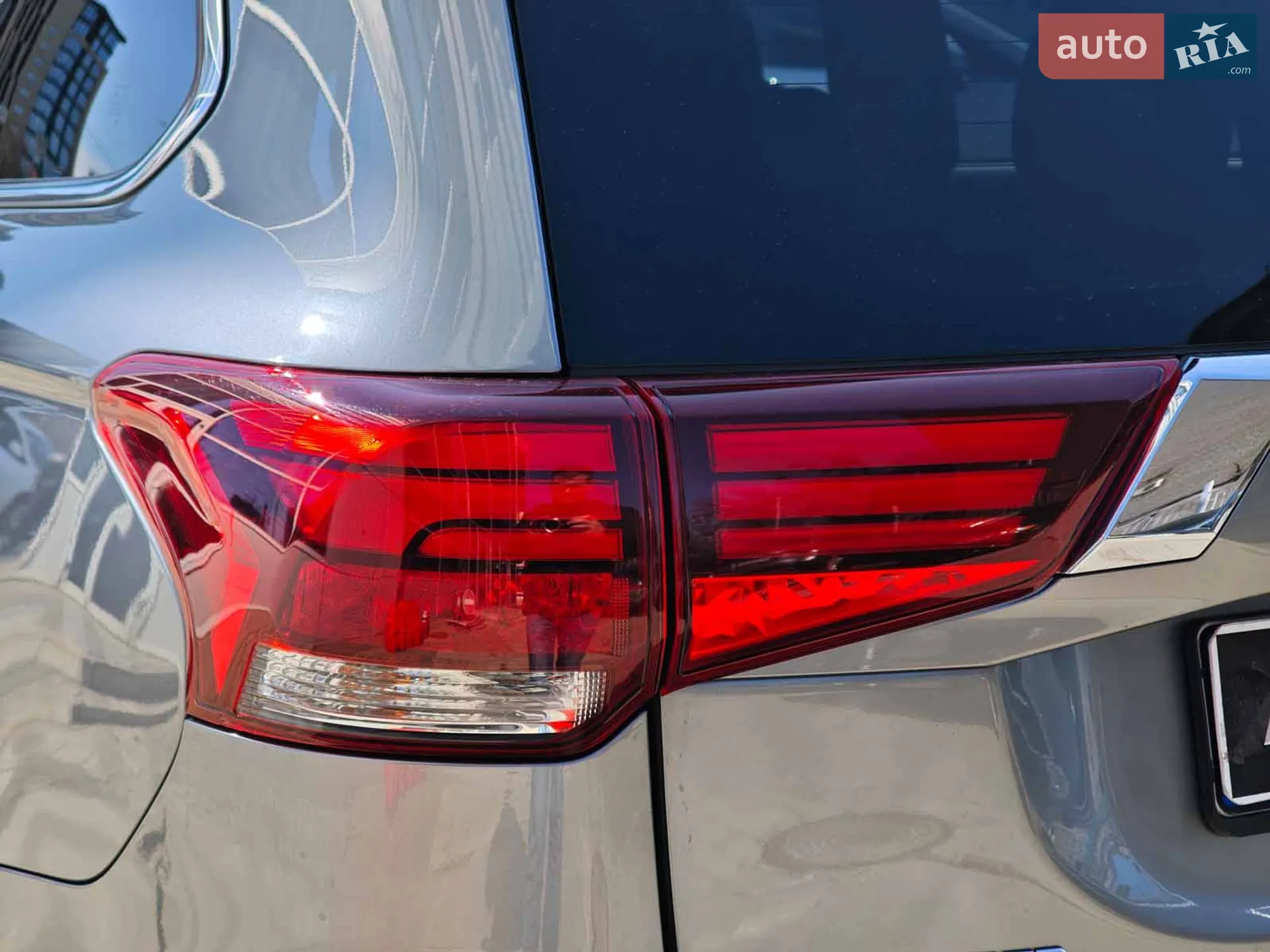 2021 Mitsubishi Outlander - мініатюра 15