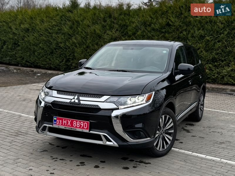 Внедорожник / Кроссовер Mitsubishi Outlander 2020 в Киверцах