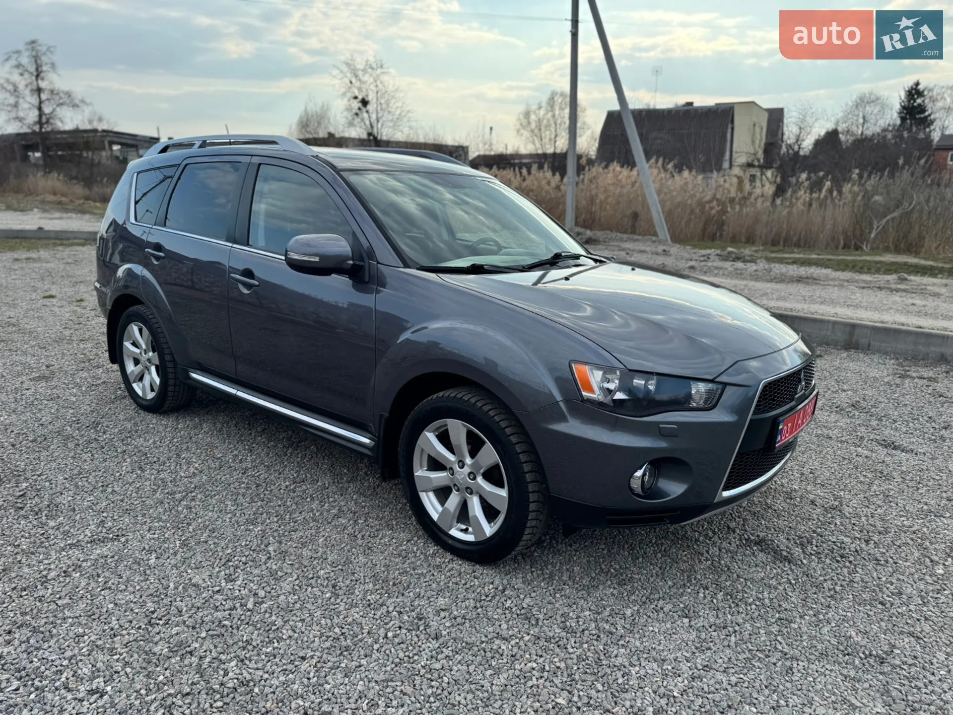 2010 Mitsubishi Outlander - фото 1