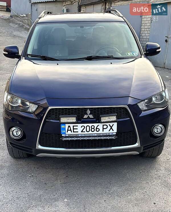 Mitsubishi Outlander 2013