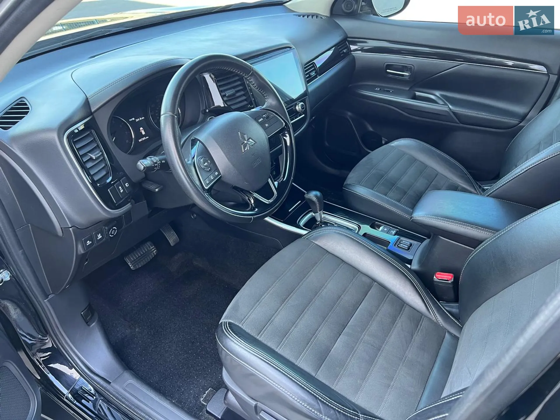 2019 Mitsubishi Outlander - мініатюра 25