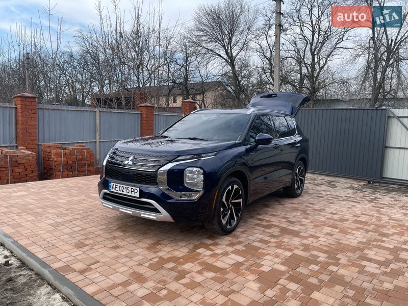 Mitsubishi Outlander 2021