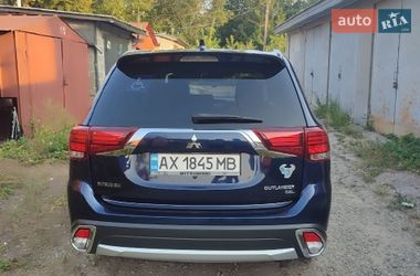 Внедорожник / Кроссовер Mitsubishi Outlander 2017 в Харькове