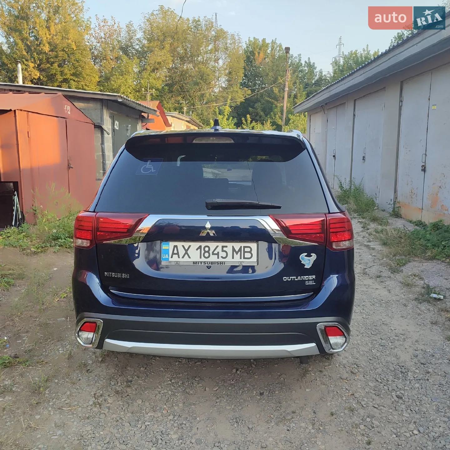2017 Mitsubishi Outlander - фото 1