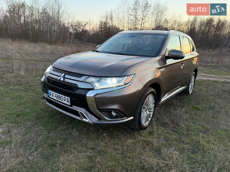 Mitsubishi Outlander 2019