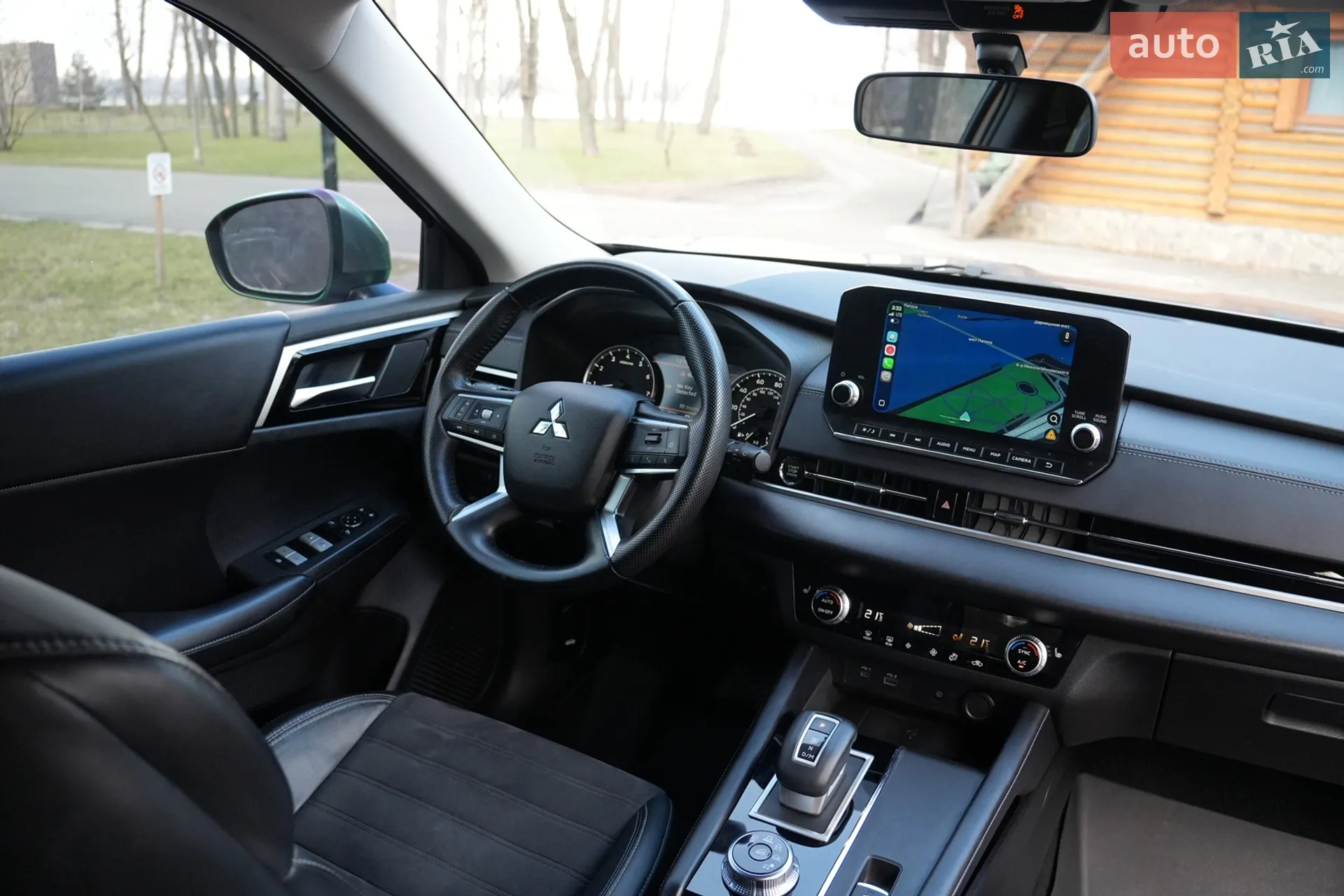 2021 Mitsubishi Outlander - мініатюра 16