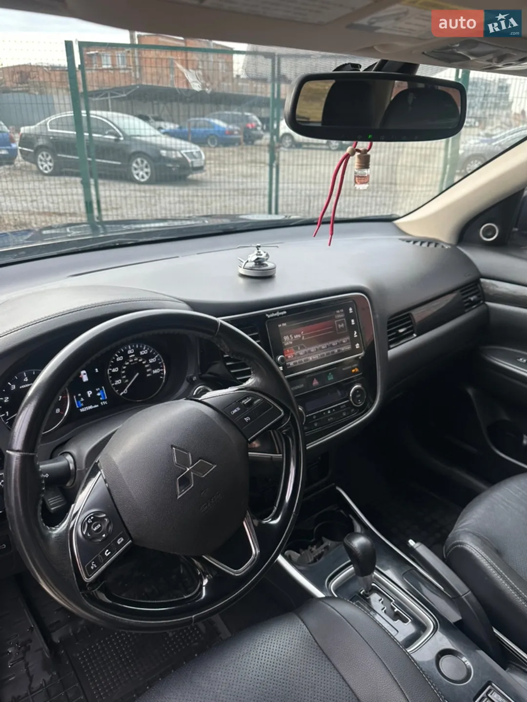 2017 Mitsubishi Outlander - мініатюра 12
