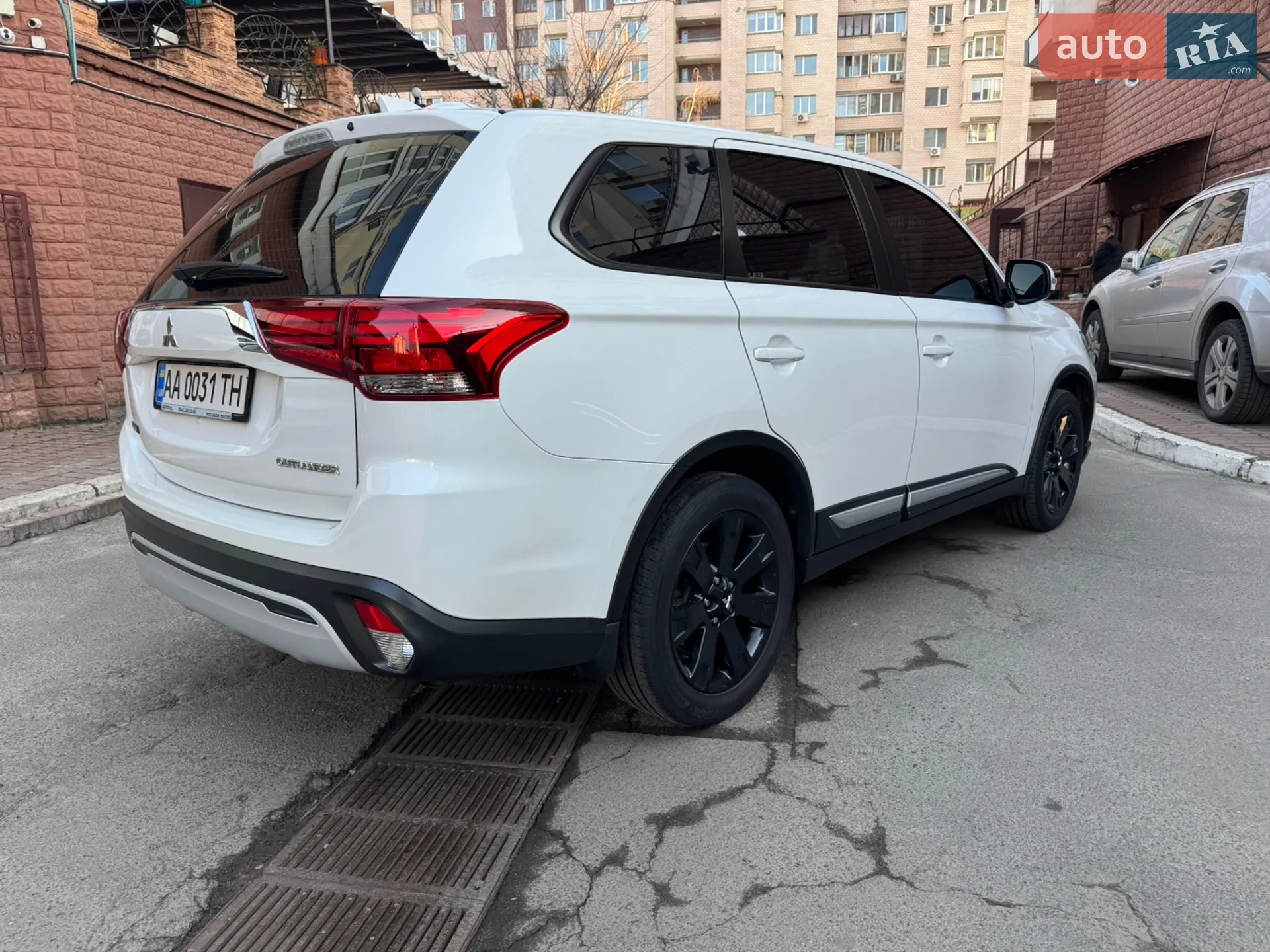 2019 Mitsubishi Outlander - мініатюра 15