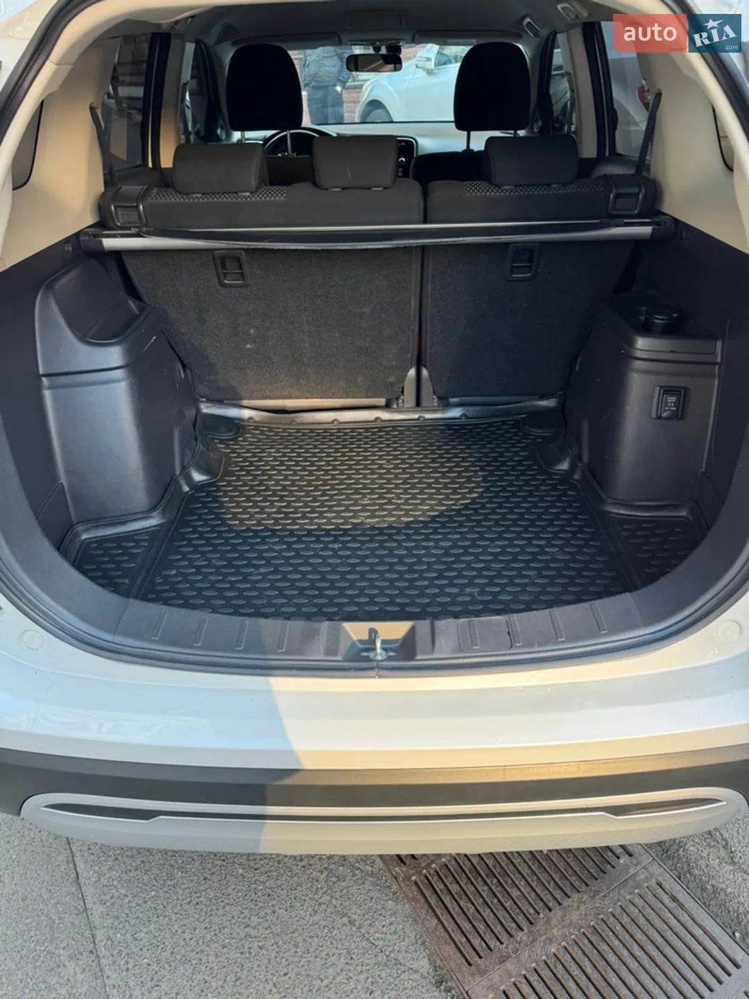 2019 Mitsubishi Outlander - мініатюра 29