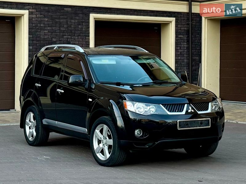 Внедорожник / Кроссовер Mitsubishi Outlander 2008 в Киеве