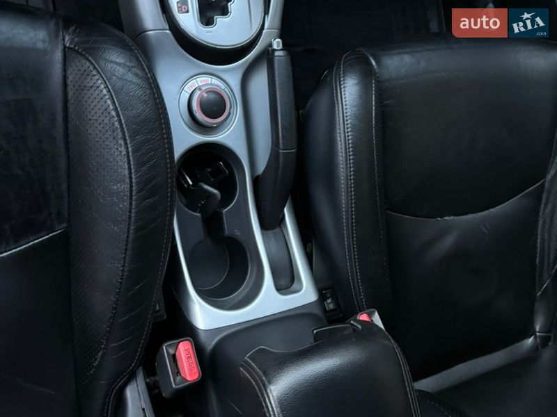 Внедорожник / Кроссовер Mitsubishi Outlander 2008 в Киеве