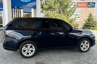 Позашляховик / Кросовер Mitsubishi Outlander 2012 в Запоріжжі