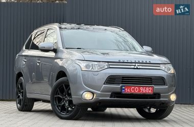 Внедорожник / Кроссовер Mitsubishi Outlander 2014 в Дрогобыче