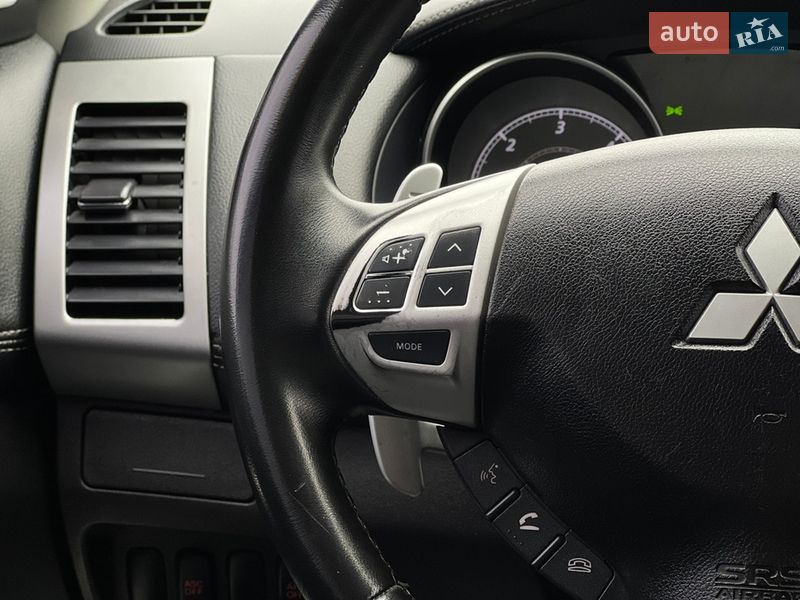 Внедорожник / Кроссовер Mitsubishi Outlander 2010 в Ивано-Франковске