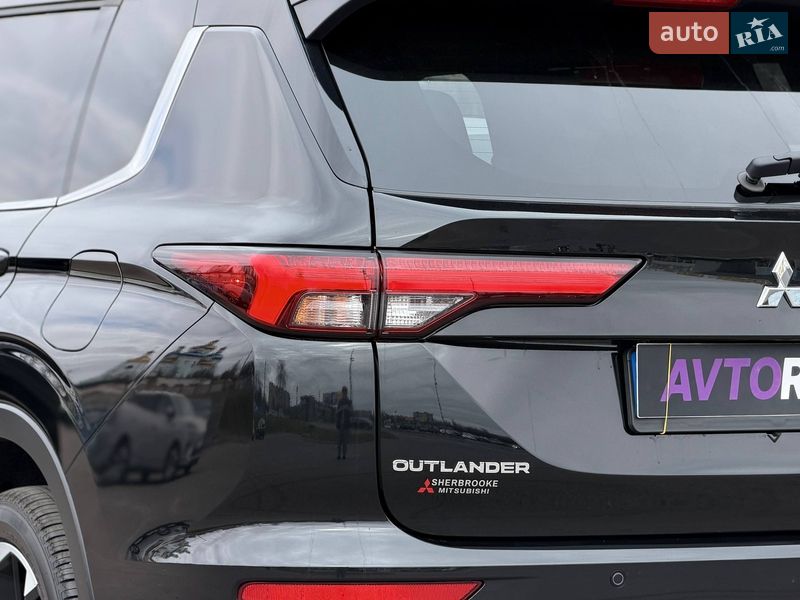 Внедорожник / Кроссовер Mitsubishi Outlander 2024 в Кривом Роге