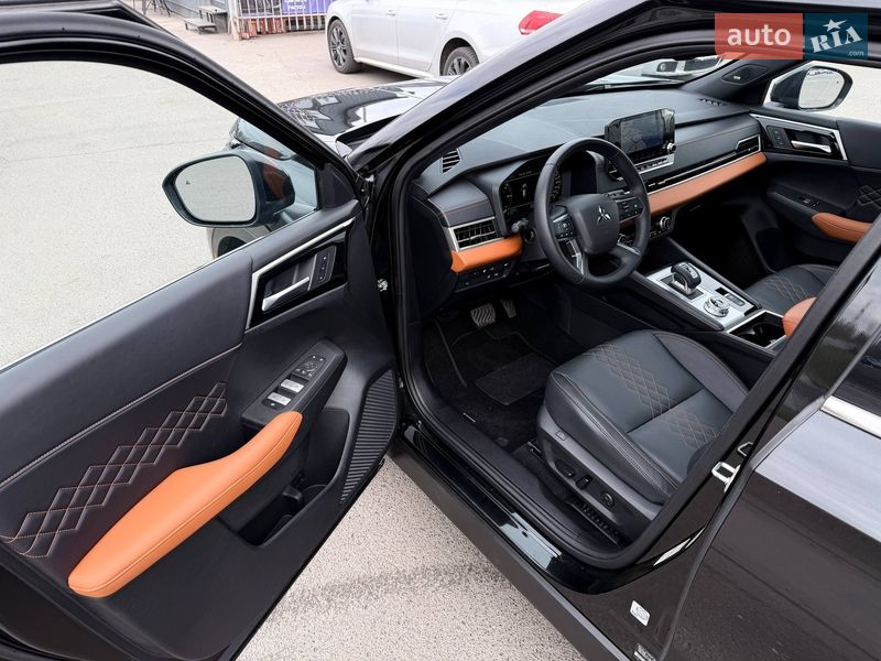 Внедорожник / Кроссовер Mitsubishi Outlander 2024 в Кривом Роге