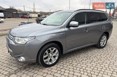 Позашляховик / Кросовер Mitsubishi Outlander 2013 в Івано-Франківську