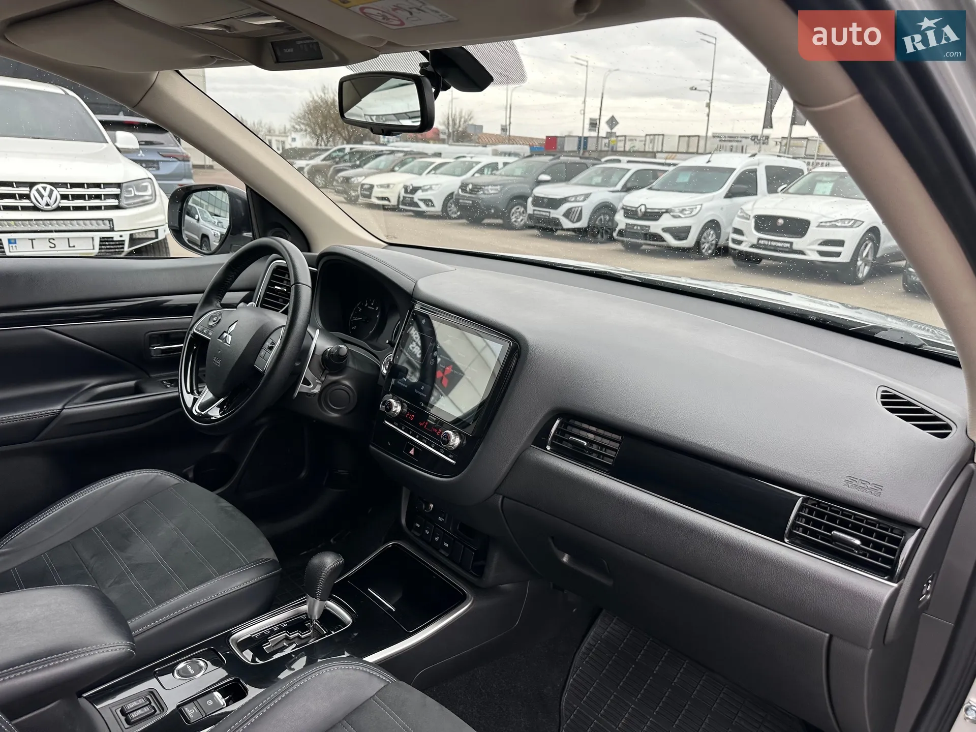 2022 Mitsubishi Outlander - мініатюра 31