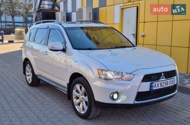 Позашляховик / Кросовер Mitsubishi Outlander 2012 в Харкові