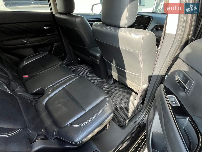 Внедорожник / Кроссовер Mitsubishi Outlander 2017 в Белой Церкви