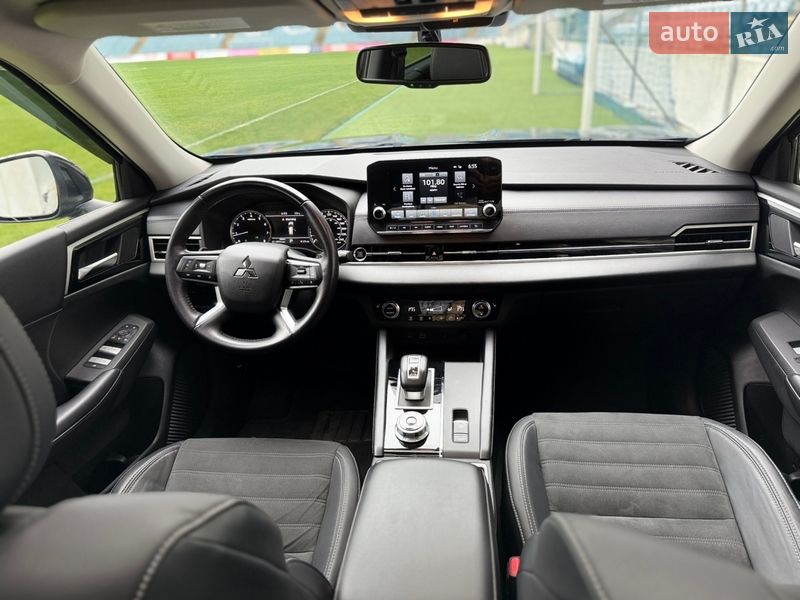 Внедорожник / Кроссовер Mitsubishi Outlander 2022 в Одессе