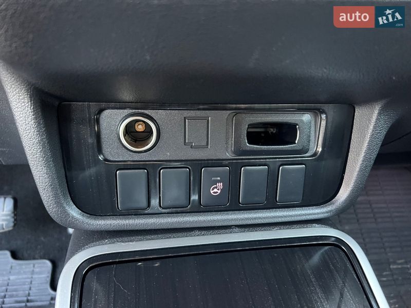 Внедорожник / Кроссовер Mitsubishi Outlander 2016 в Коломые