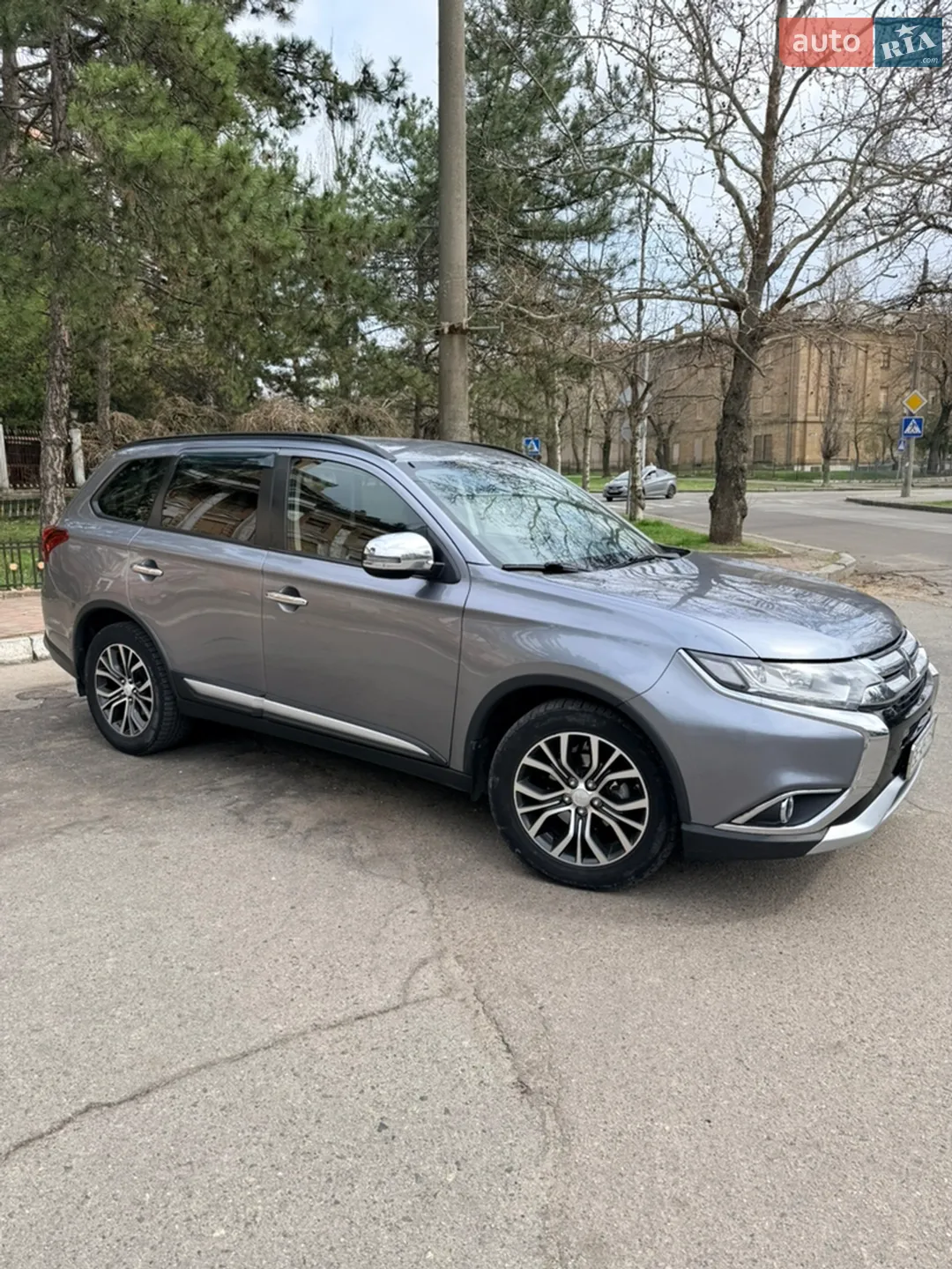 2016 Mitsubishi Outlander - мініатюра 3