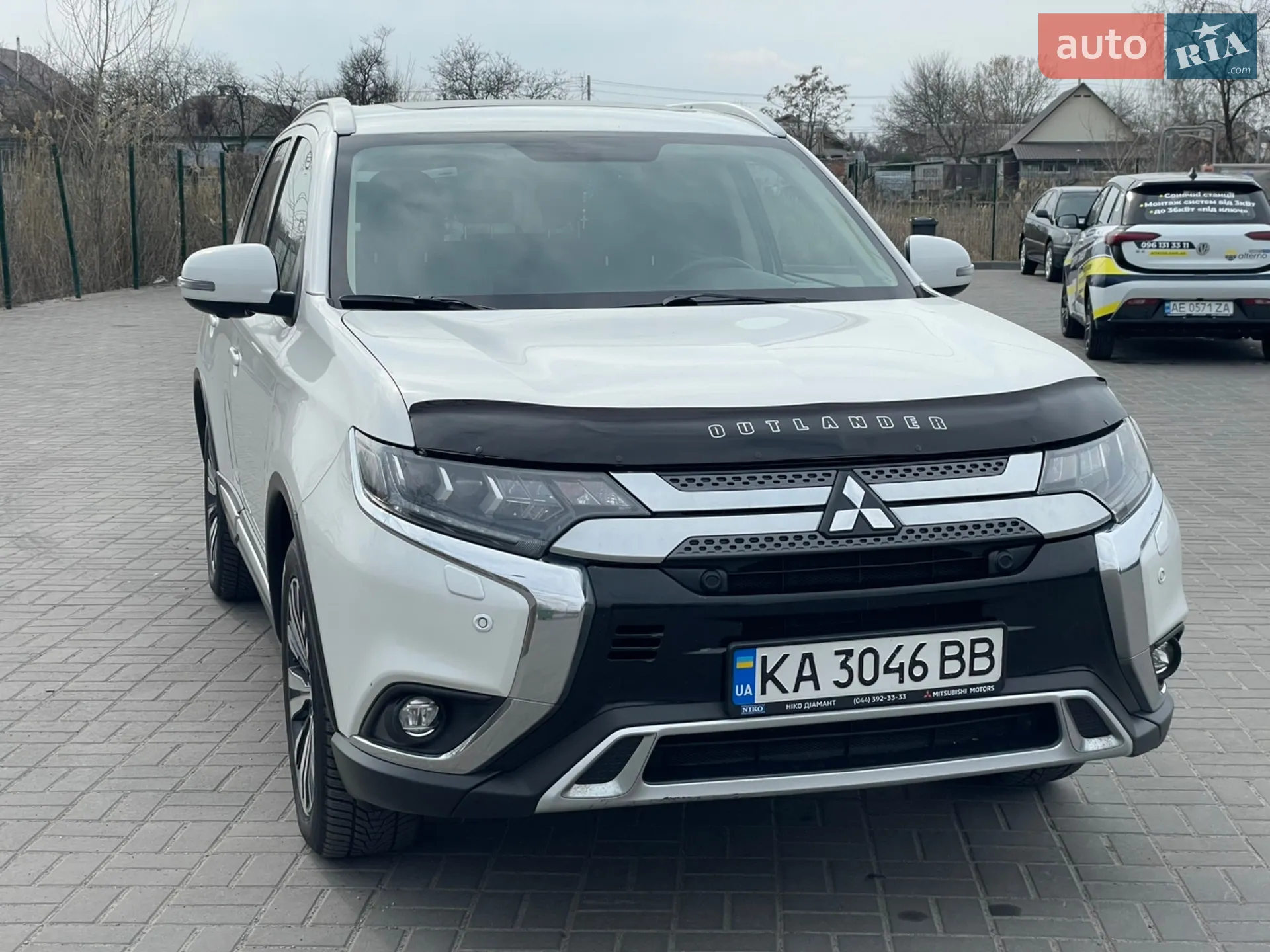 2020 Mitsubishi Outlander - мініатюра 2
