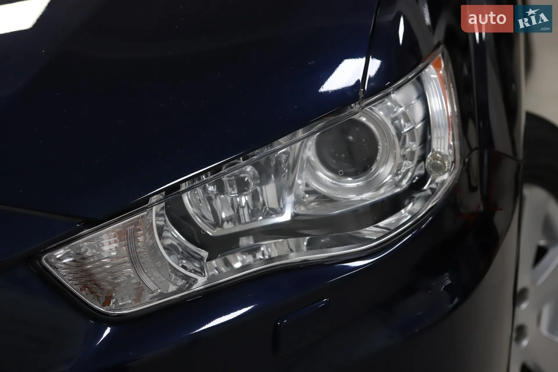 2011 Mitsubishi Outlander - мініатюра 15