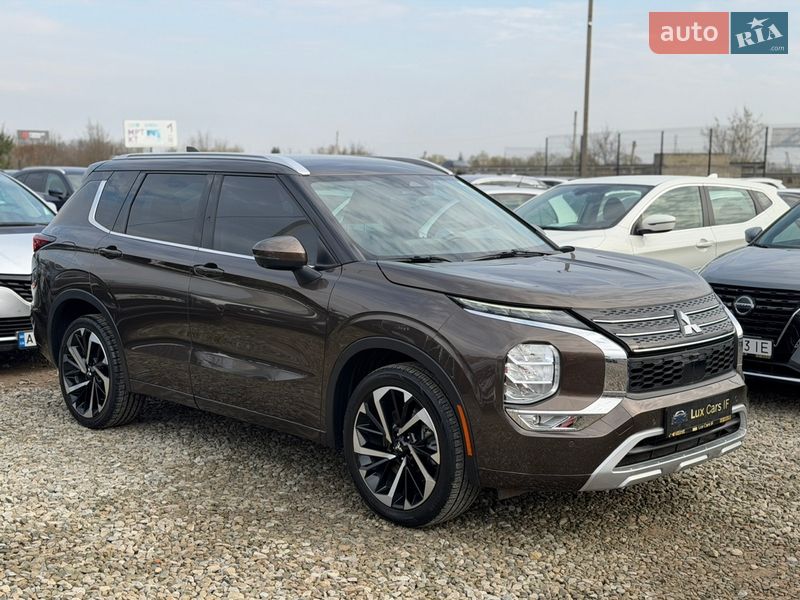 Mitsubishi Outlander 2022