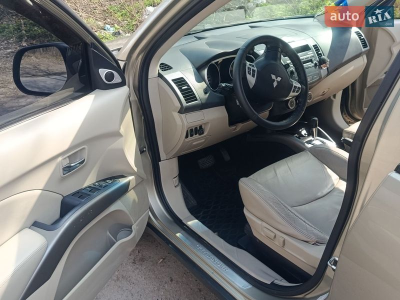 Внедорожник / Кроссовер Mitsubishi Outlander 2008 в Полтаве