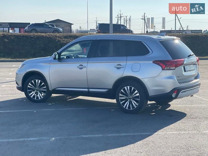 Внедорожник / Кроссовер Mitsubishi Outlander 2020 в Львове фото Внедорожник / Кроссовер Mitsubishi Outlander 2020 в Львове