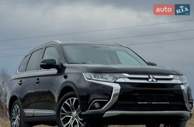 Позашляховик / Кросовер Mitsubishi Outlander 2017 в Дрогобичі