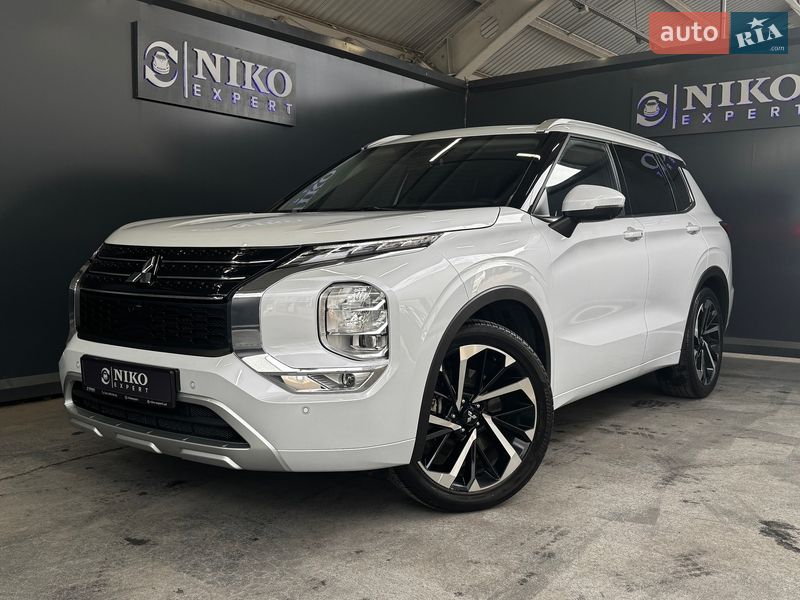 Mitsubishi Outlander 2024