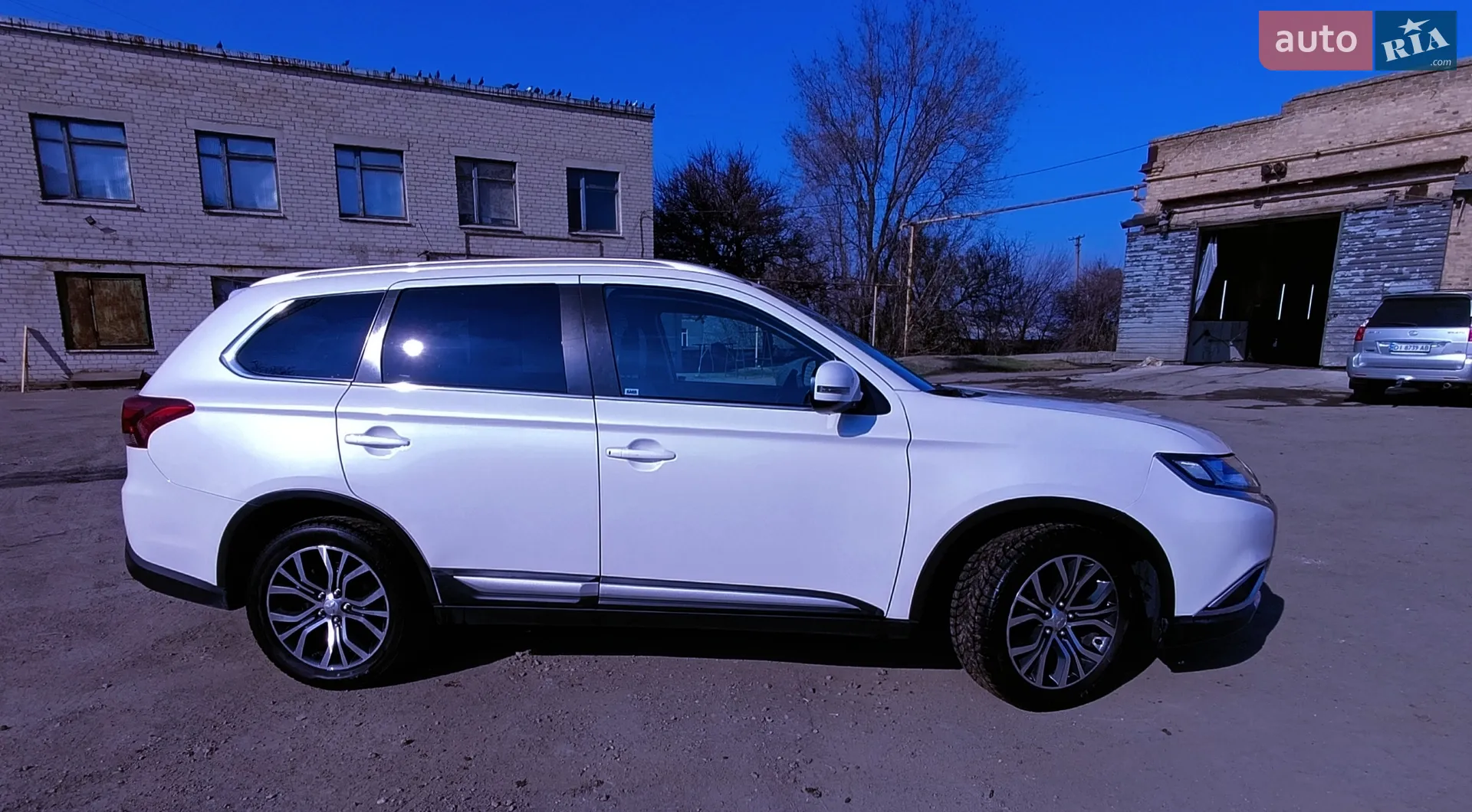 2017 Mitsubishi Outlander - мініатюра 4