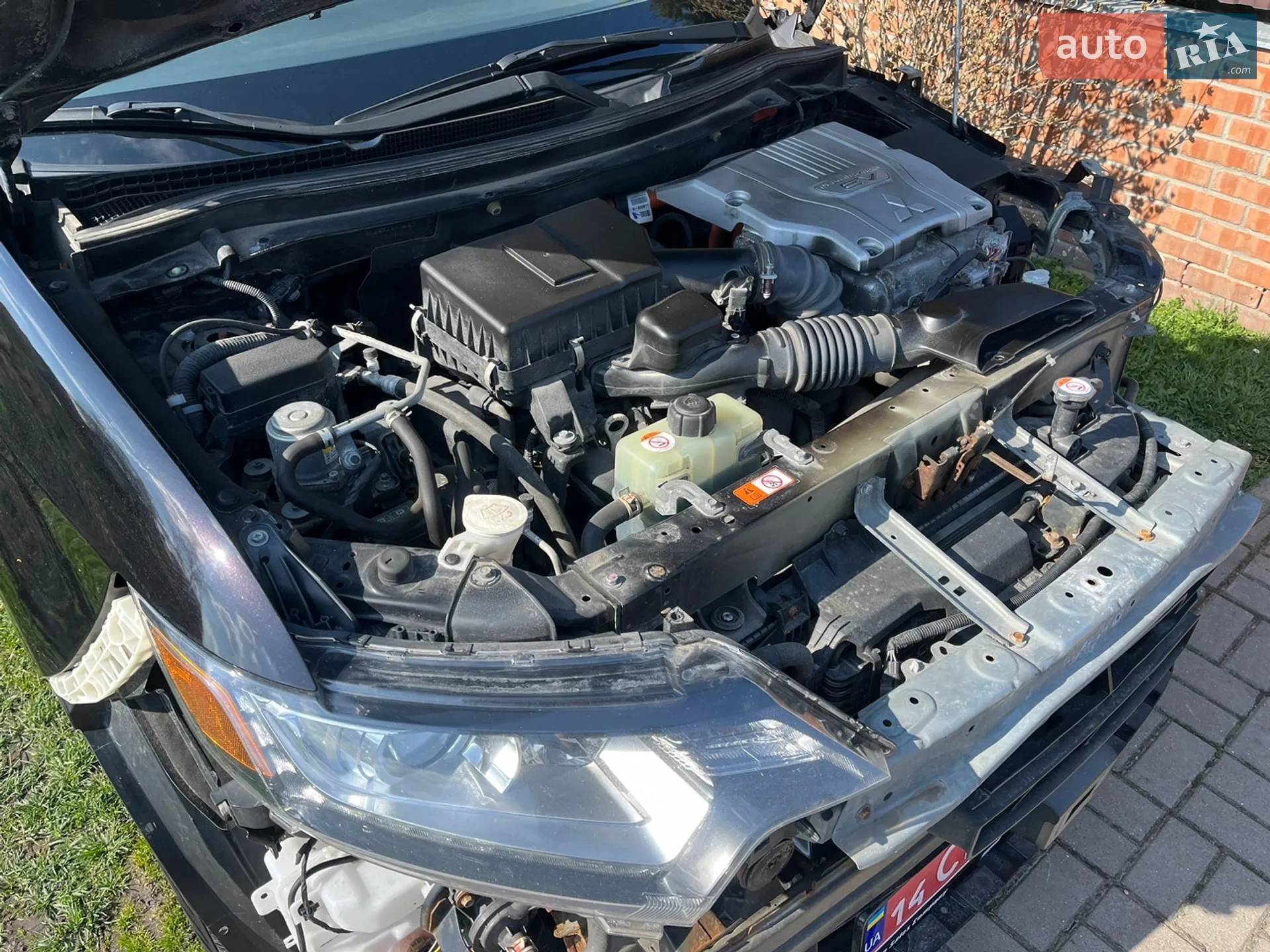 2019 Mitsubishi Outlander - мініатюра 2