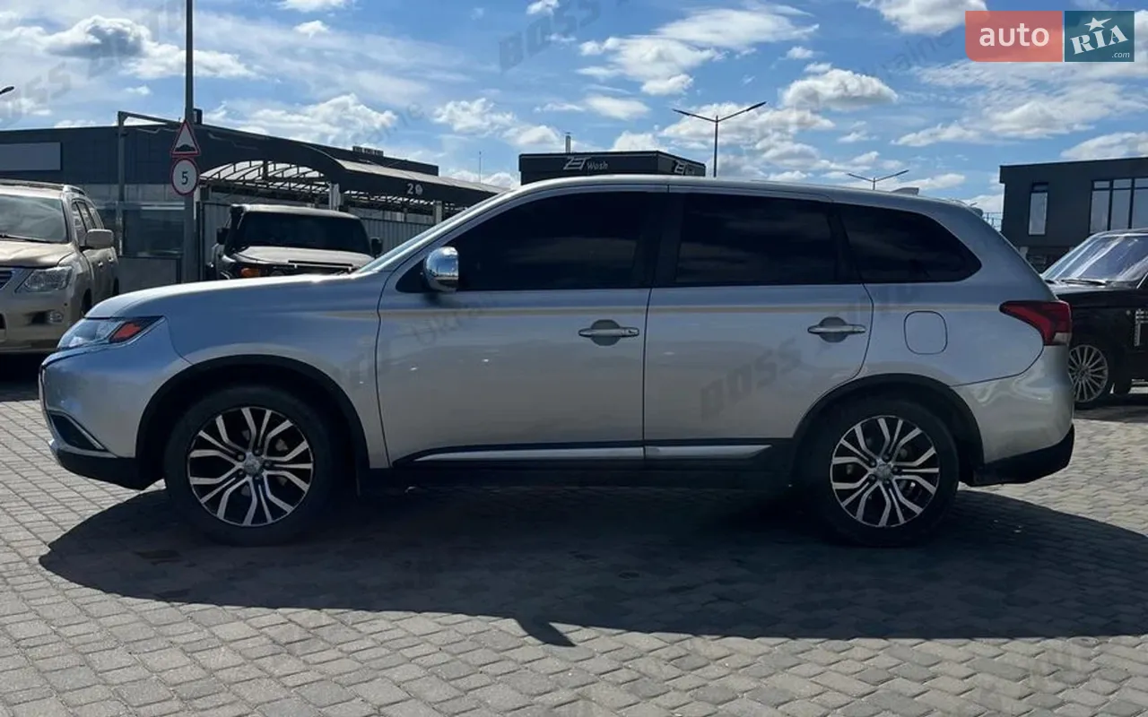2019 Mitsubishi Outlander - мініатюра 29