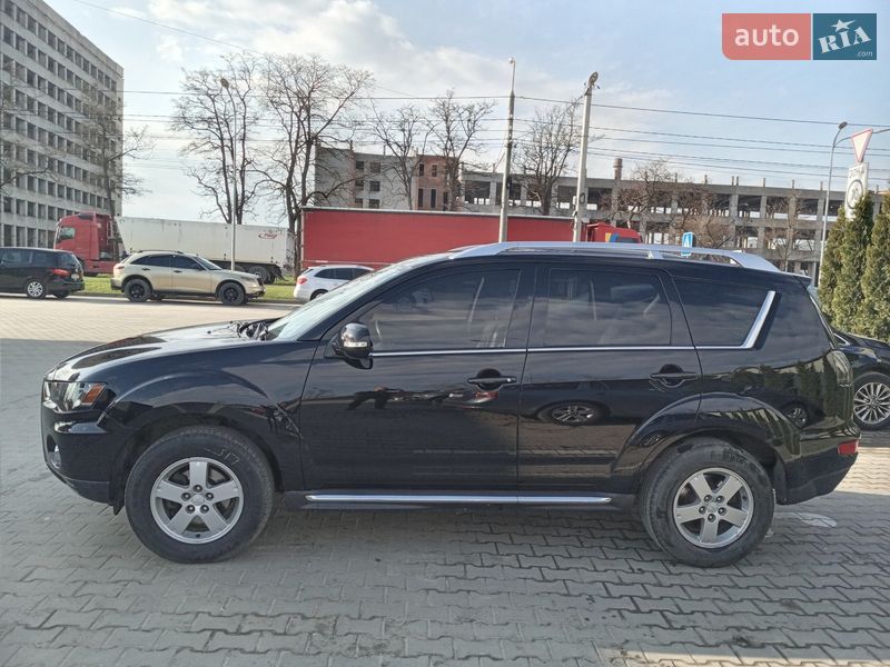 Позашляховик / Кросовер Mitsubishi Outlander 2010 в Тернополі
