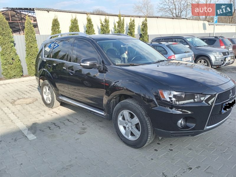 Позашляховик / Кросовер Mitsubishi Outlander 2010 в Тернополі