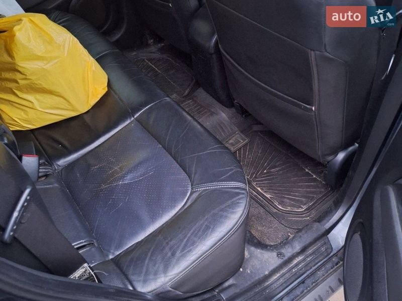 Внедорожник / Кроссовер Mitsubishi Outlander 2004 в Броварах