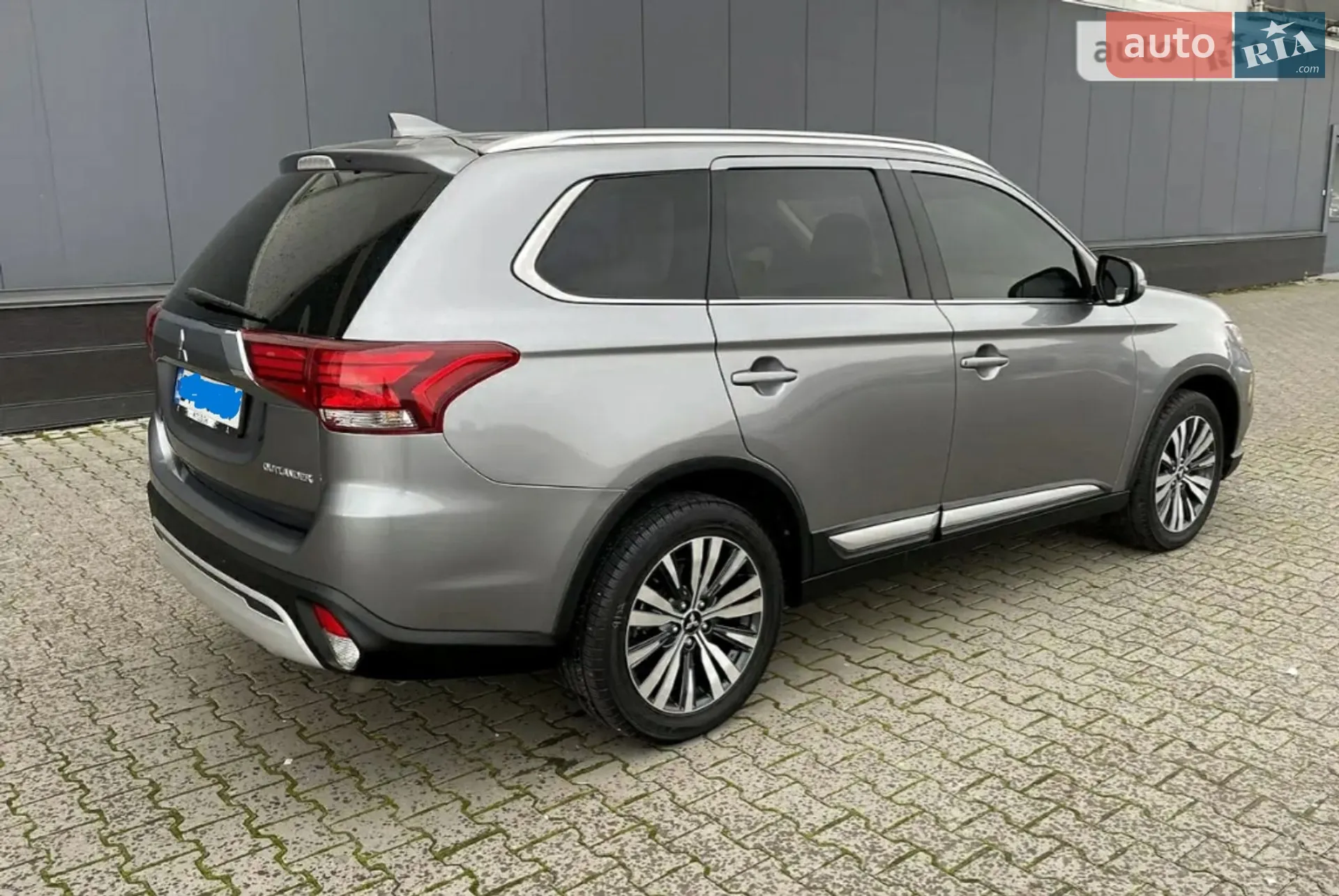 2019 Mitsubishi Outlander - мініатюра 3