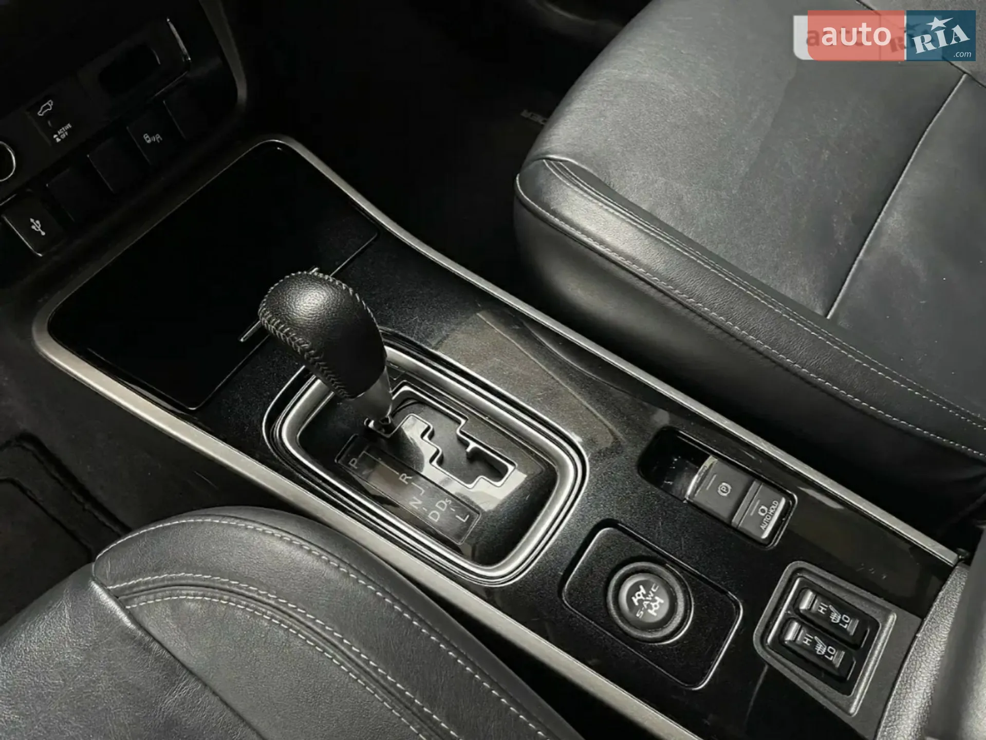 2019 Mitsubishi Outlander - мініатюра 10