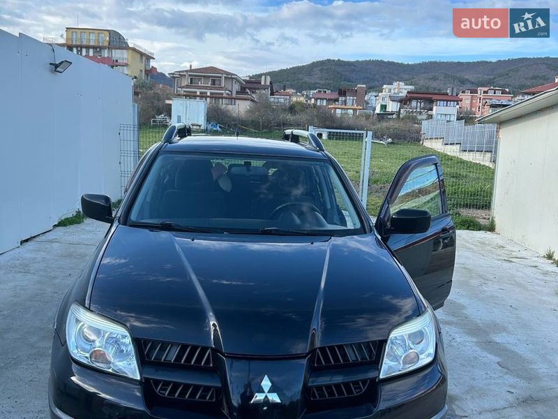 Внедорожник / Кроссовер Mitsubishi Outlander 2004 в Днепре
