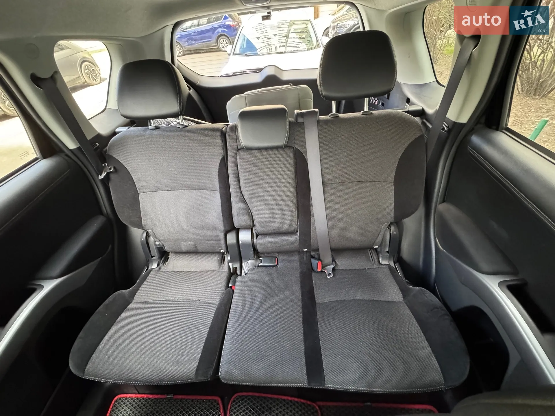 2012 Mitsubishi Outlander - мініатюра 25